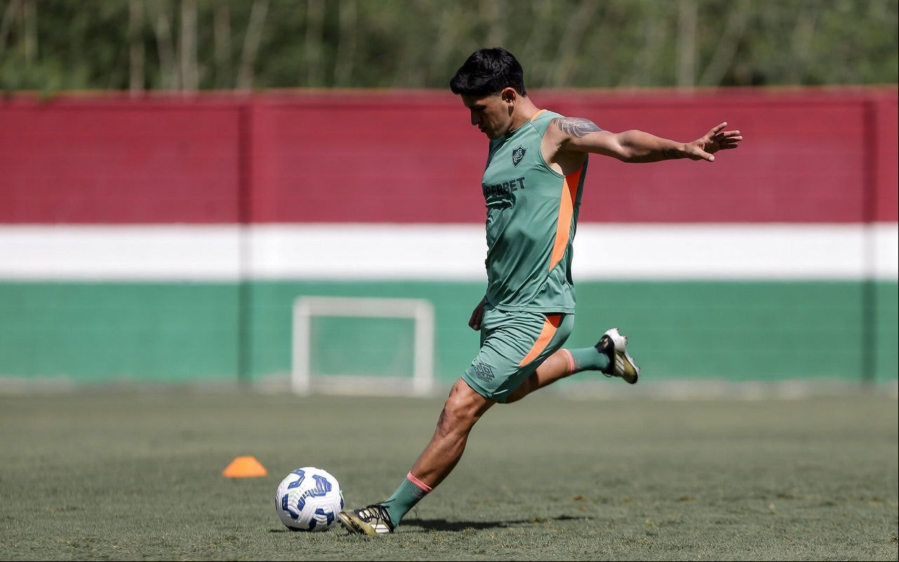 Germán Cano em treino do Fluminense no CT Carlos Catilho (Foto: Lucas Merçon/FFC)