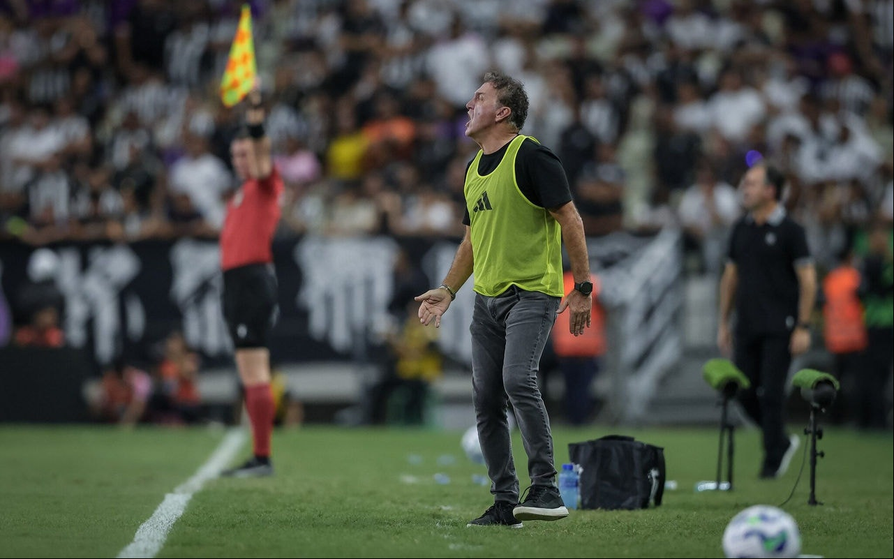 Cuca em Atlético x Ceará (Foto: Pedro Souza/Atlético)