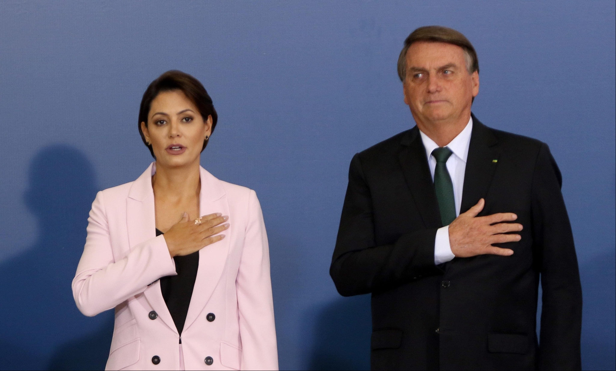 Michelle e Jair Bolsonaro viajaram aos Estados Unidos em 30 de dezembro de 2022, mas apenas ex-presidente não retornou ao Brasil