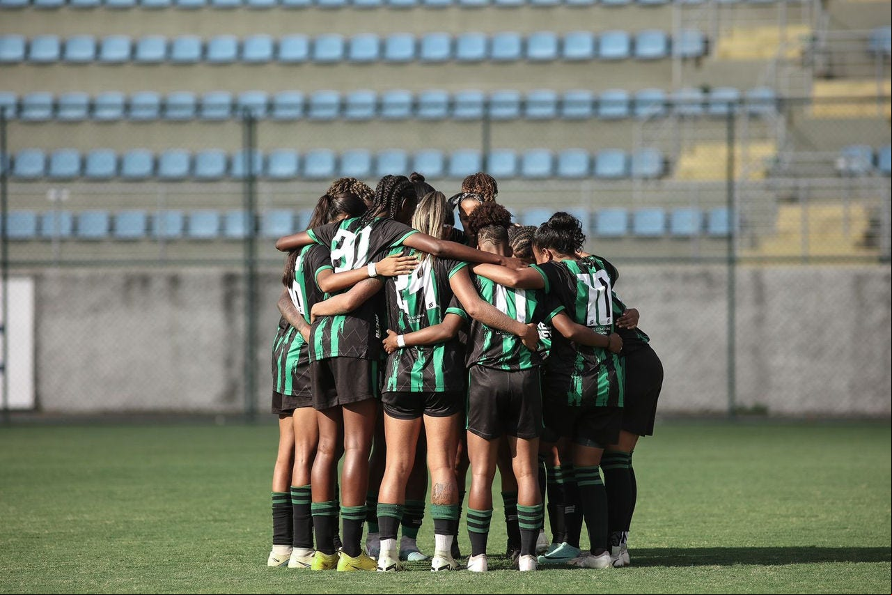 Time feminino do América a por reformulação