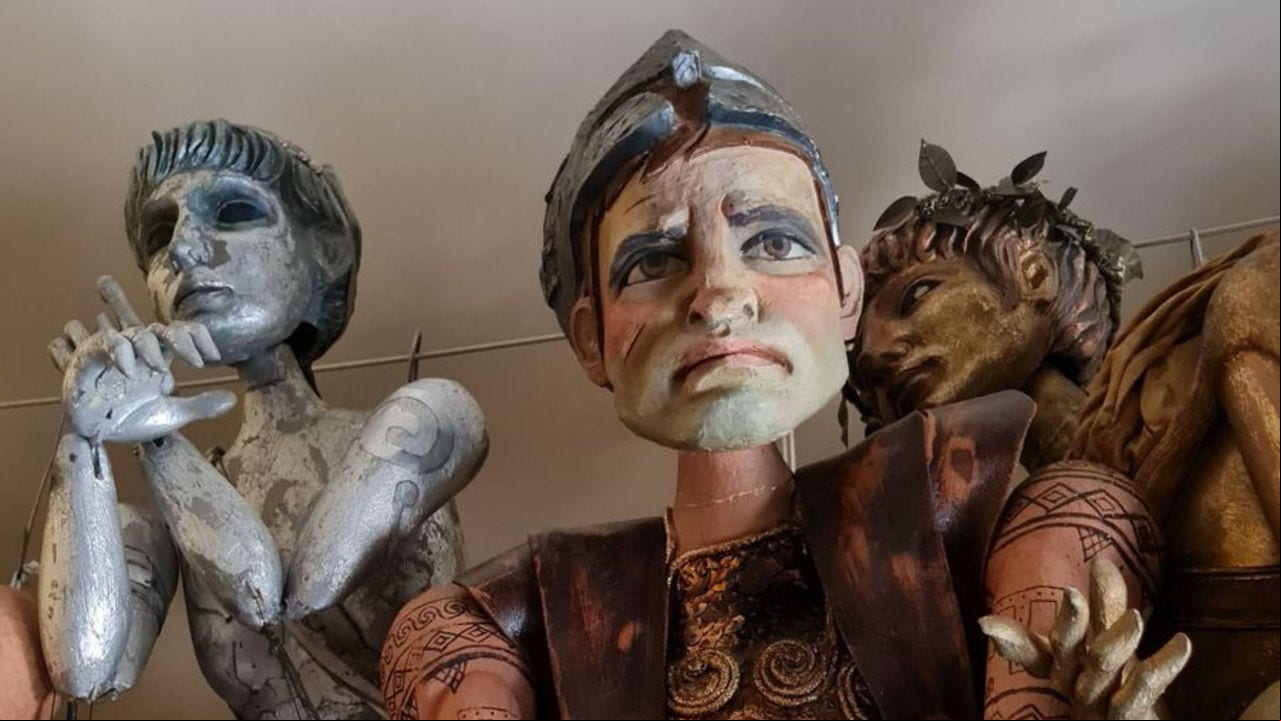 Museu Giramundo, em BH, está fechado desde o auge da pandemia; local guarda o maior acervo de teatro de bonecos do Brasil