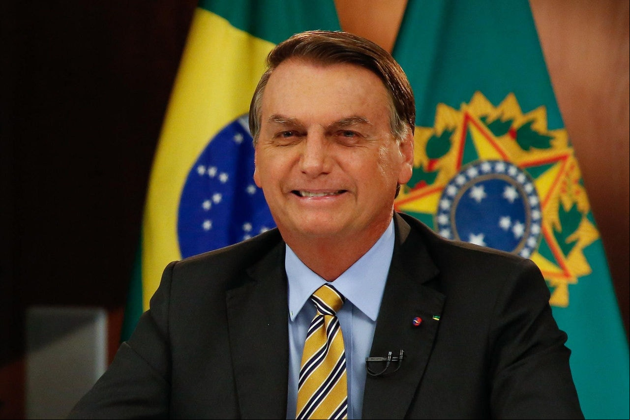 Jair Bolsonaro teria ficado com segunda leva de joias, segundo aponta assessor e recibo de entrega